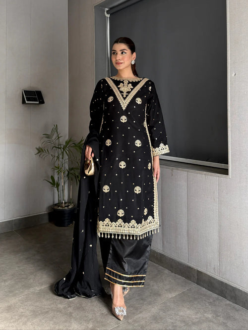 Stitched Lawn 3PC. TL-125 TheLaraib